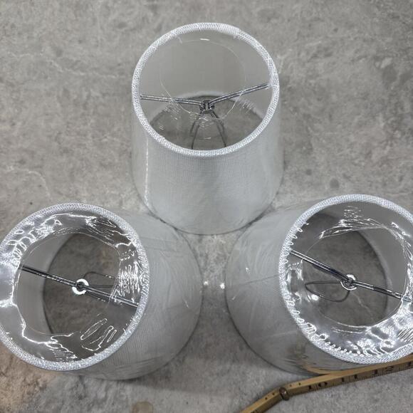 Small white linen clip on lampshades. Lot of 3. Size: 5.5 in x 5 in. New. - Picture 3 of 4